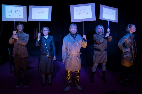 Wir sind keine Barbaren! (2017): Sylvia Lauterbach, Claudia Stühle, Tobias Kemnitzer, Ursula Kaiser, Toni Reimlinger