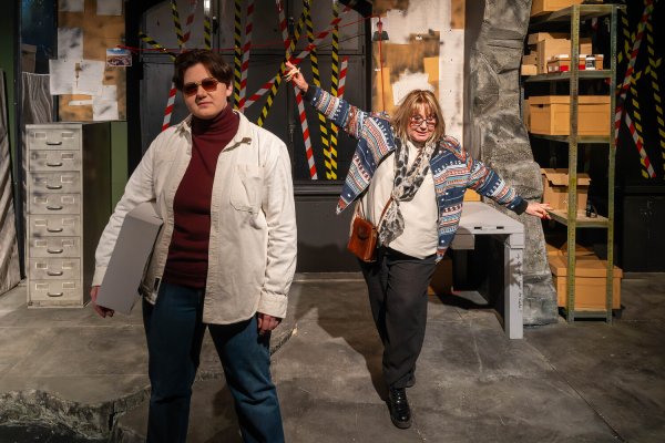 Am Rand (Ein Protokoll) (2025): Alex Leschinsky, Heike Hartmann