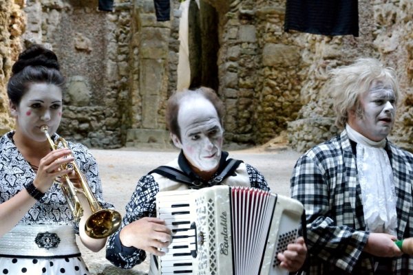 Der fliegende Arzt (2016): Oliver Hepp, Robert Eller, Katharina Leschinsky