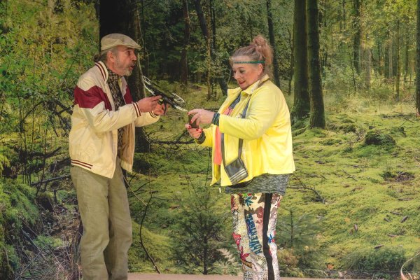 Die Quizkönigin (2022): Frank Joseph Maisel, Conny Trapper