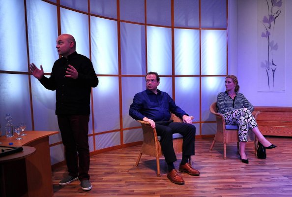 Die Wunderübung (2016): Frank Ambrosius, Georg Mädl, Julia Metzner