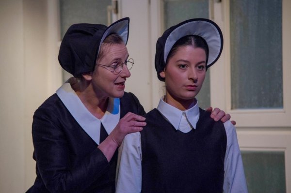 Zweifel (2016): Birgit Franz, Mirjam Theil