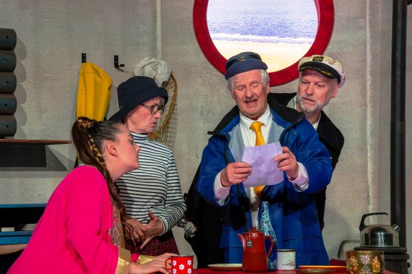 Käptn Bomas Flaschenpost (2025): Jürgen Skambraks, Leonie Lochner, Robert Reihl, Johanna Rönsch vonThomas Eberlein